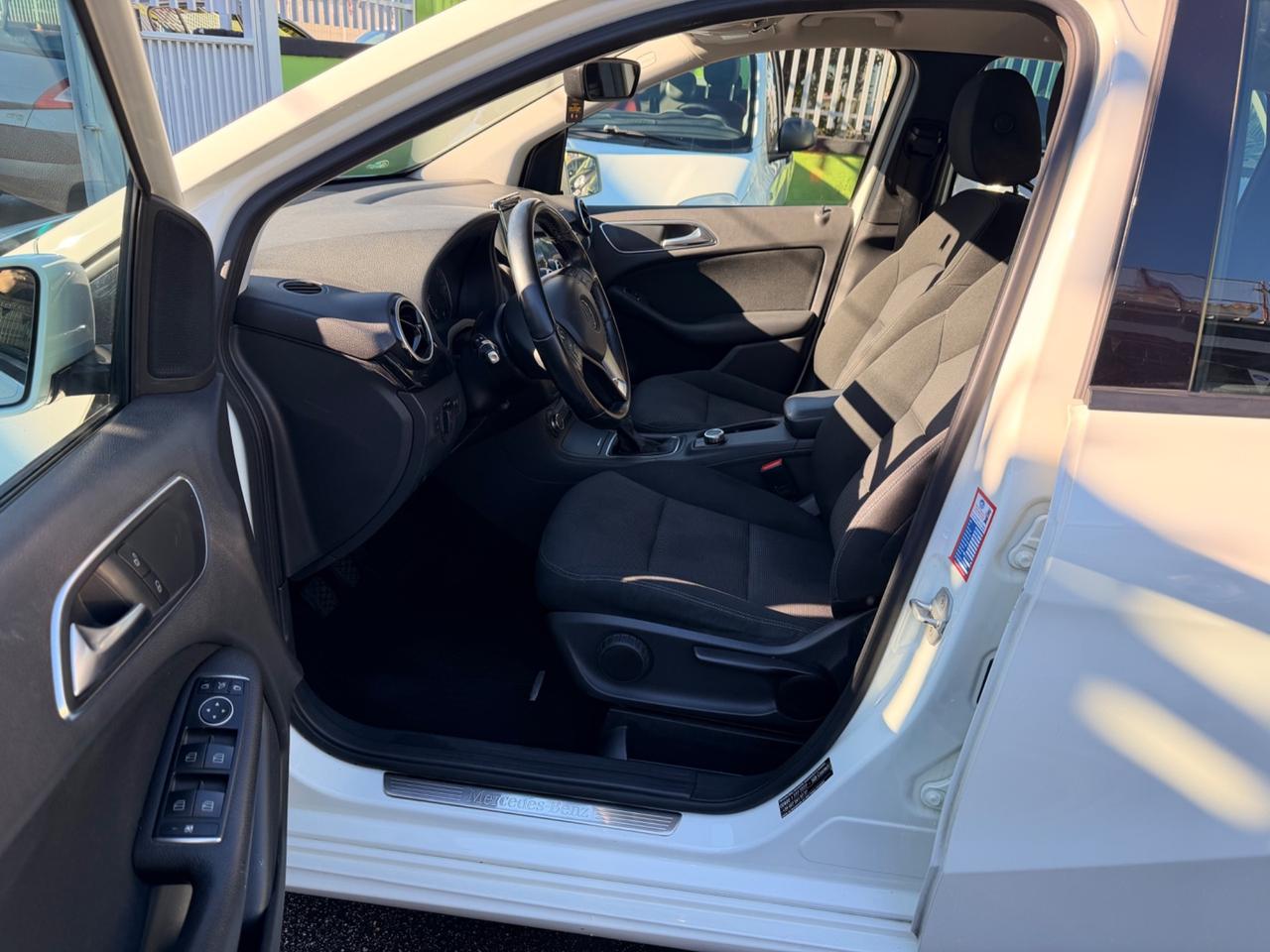 Mercedes-benz B 180 CDI Premium 2013 170.000 km