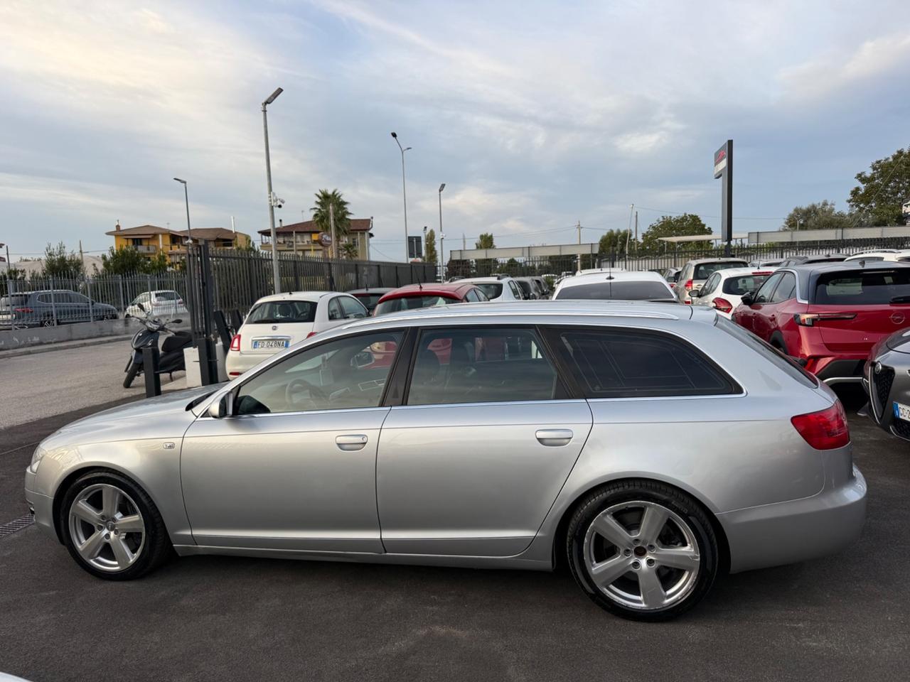Audi A6 Avant 3.0 V6 TDI quattro SLine