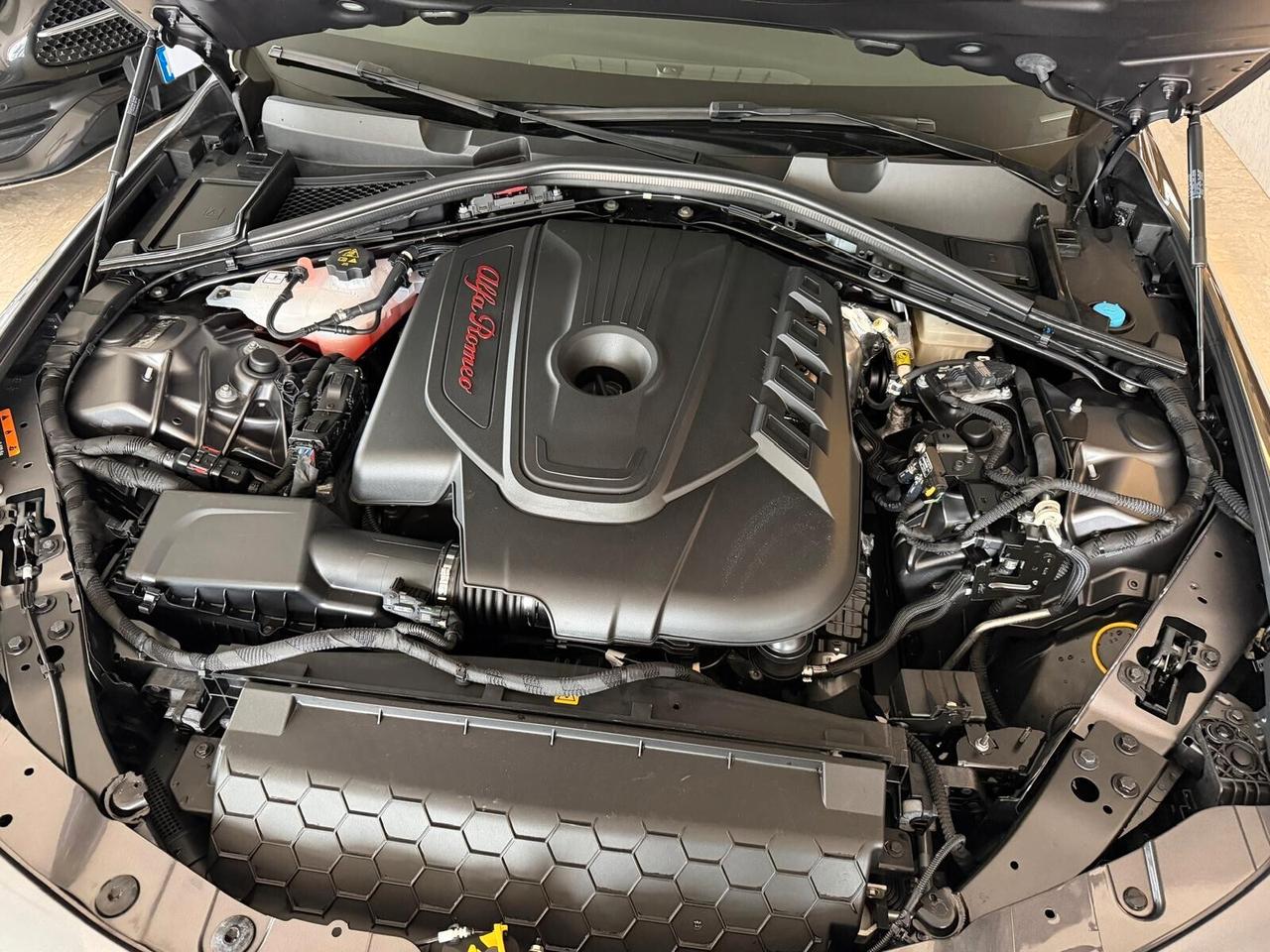 Alfa Romeo Giulia 2.2 TURBODIESEL 160 cv. AT8 SUPER BUSINESS