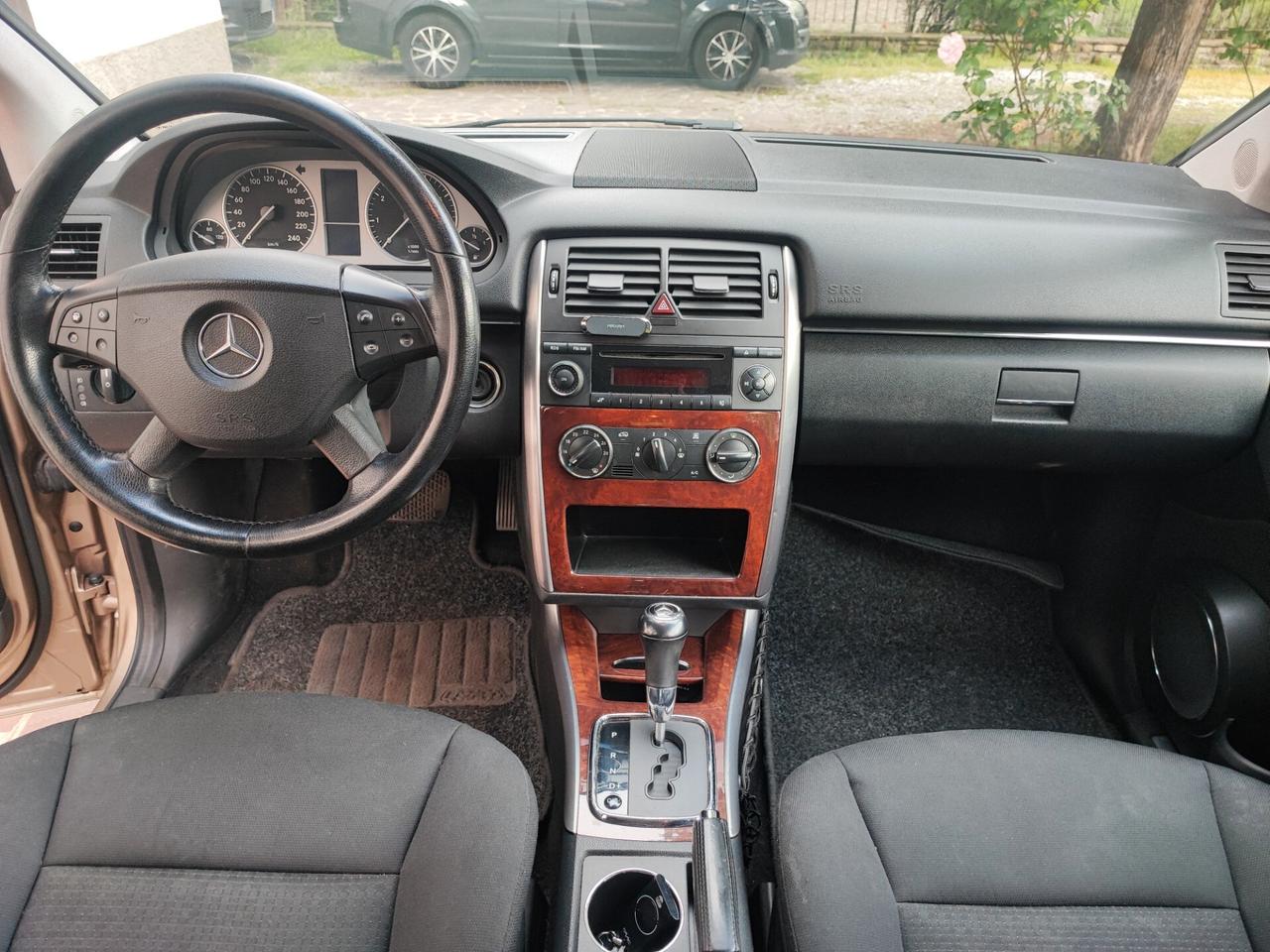 Mercedes-benz B 170 Sport 1.7 Benz automatico neopatentati