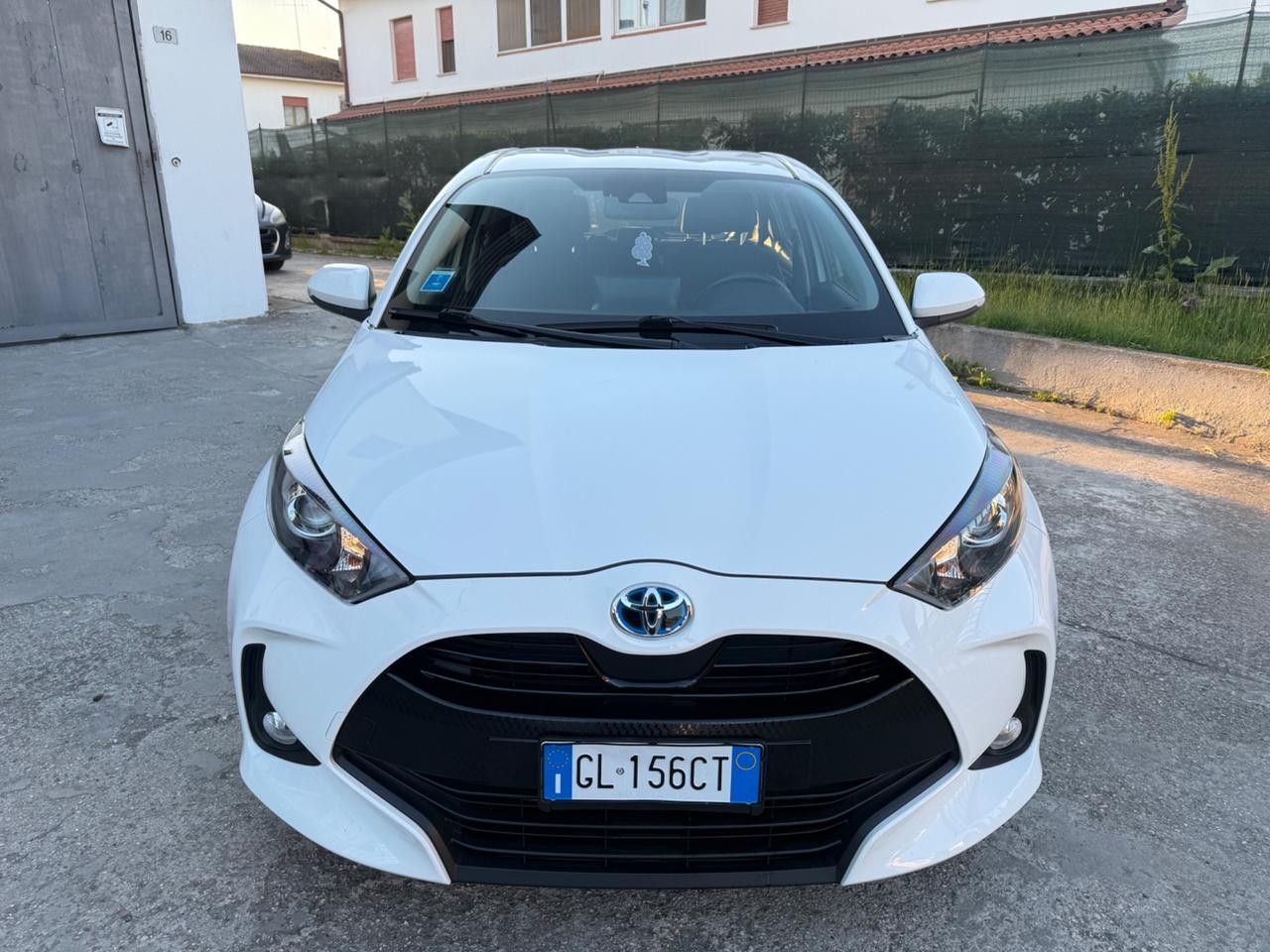 Toyota Yaris 1.5 Hybrid 5P. EURO 6D 2022 NEOPATENTATI