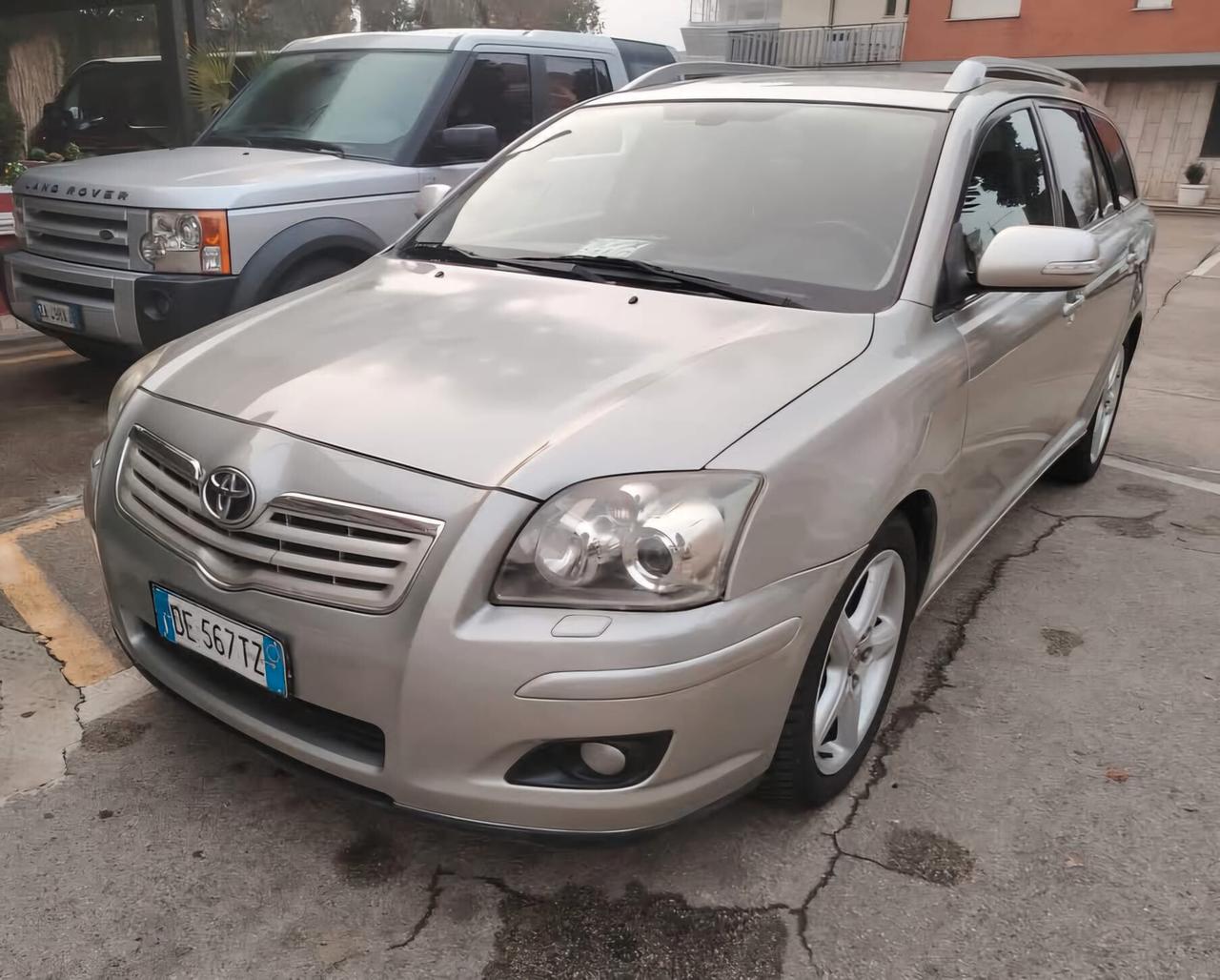 Toyota Avensis 2.2 D-4D 16V Station Wagon