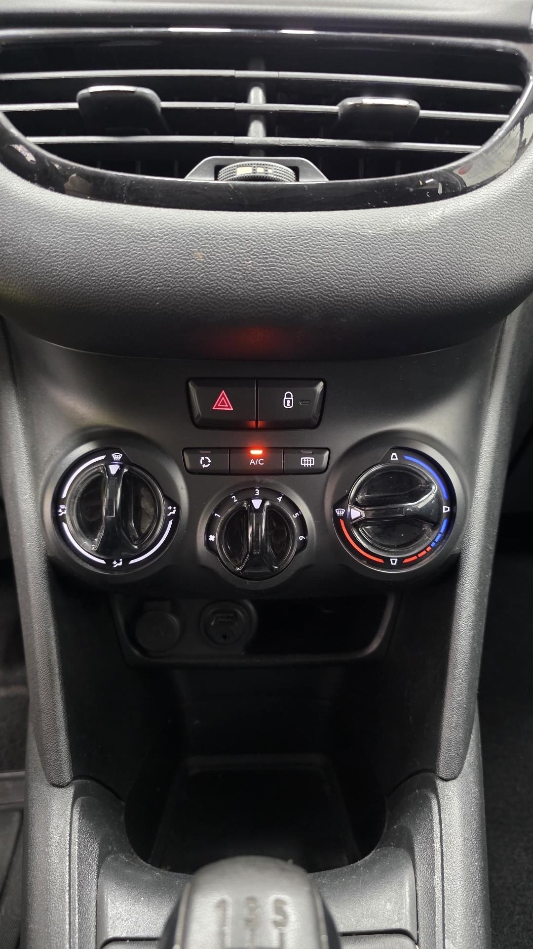 Peugeot 208 1.4 HDi 68 CV 5 porte Allure 07/2014 Neopatentati Euro 5B