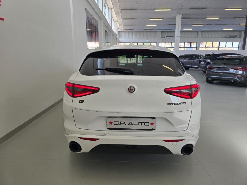Alfa Romeo Stelvio 2.2 Turbodiesel 210 CV AT8 Q4 Veloce
