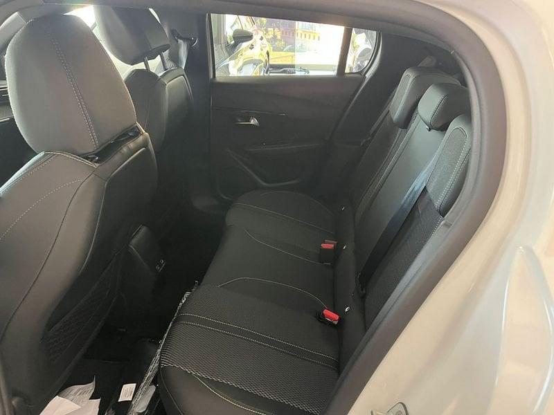 Peugeot 208 208 Hybrid 136 e-DCS6 GT