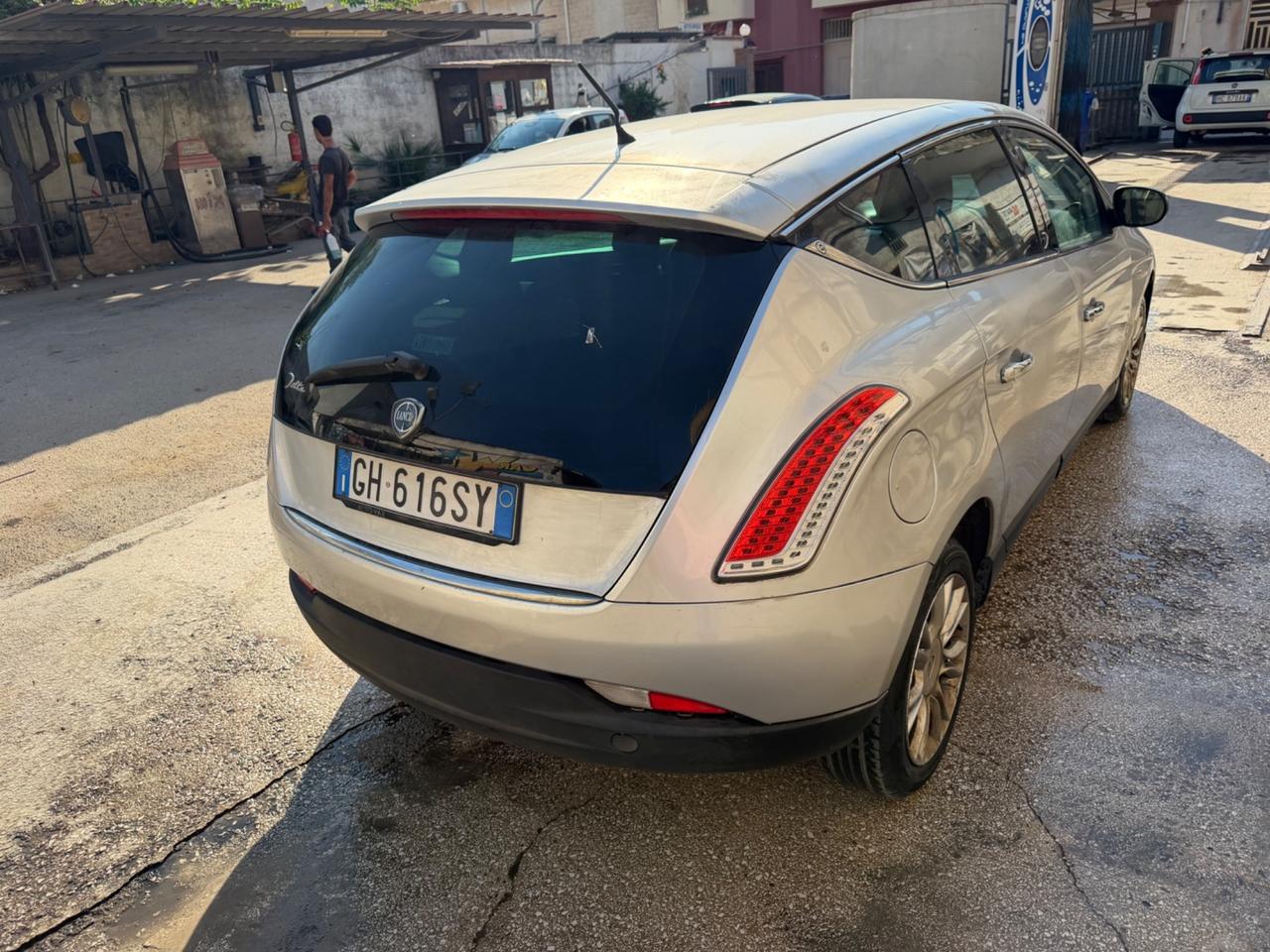 Lancia Delta 1.6 MJT DPF Gold