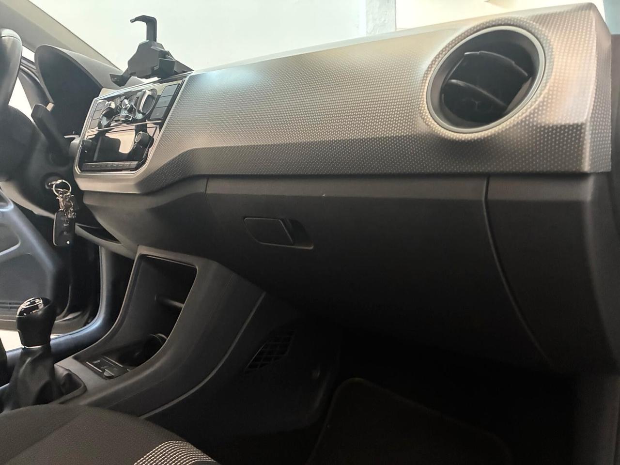 Volkswagen up! MOVE