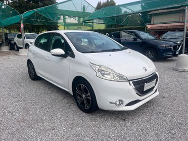 Peugeot 208 PureTech 82 5 porte Allure NEOPATENTATI