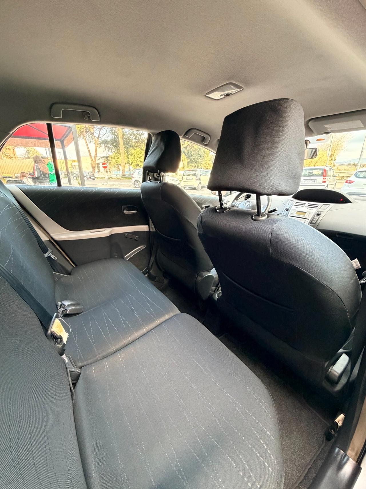 Toyota Yaris 1.4 D-4D 5 porte Sol