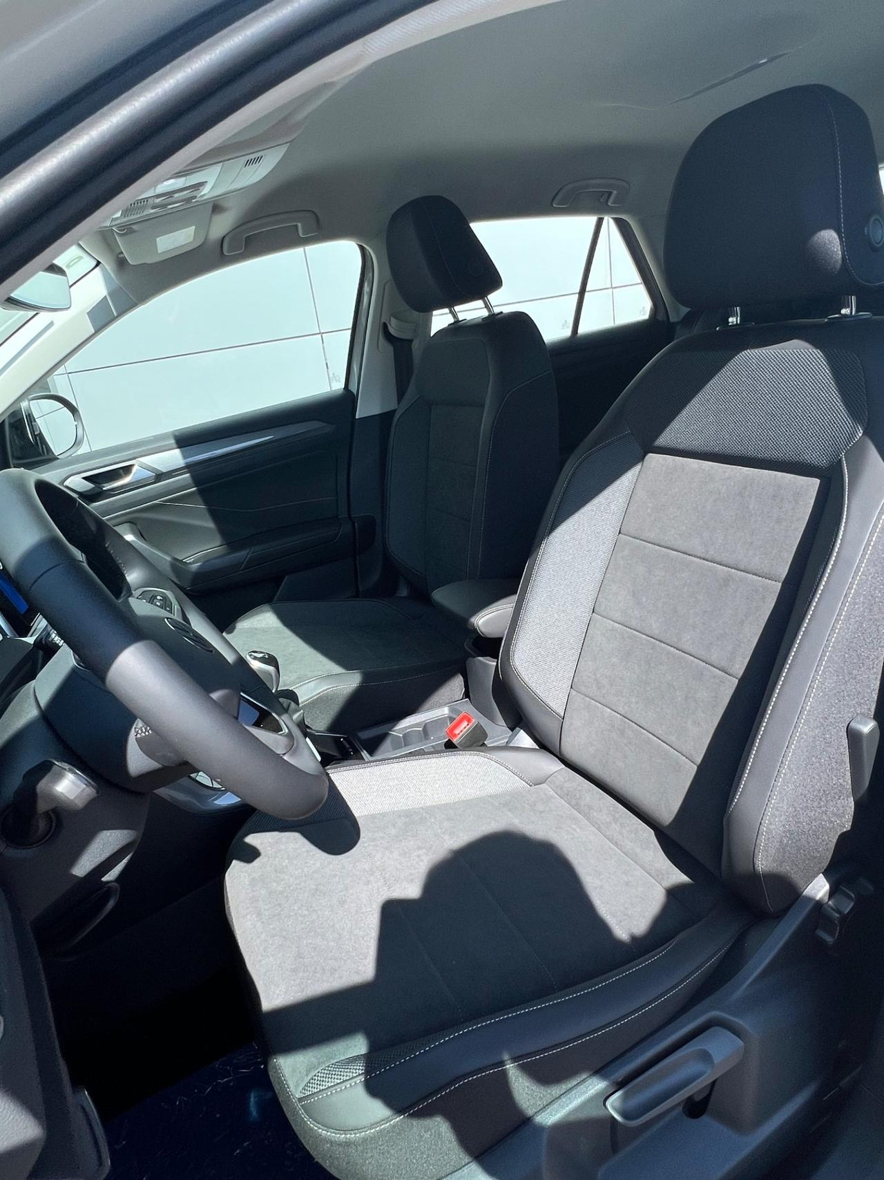 Volkswagen T-Roc 1.0 tsi Style possibilità noleggio no scoring