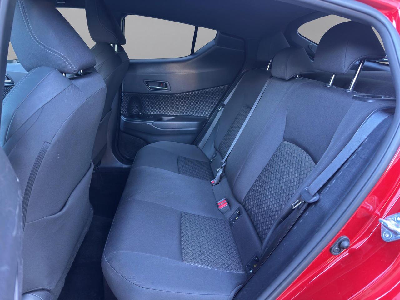 Toyota C-HR 1.8h Trend e-cvt