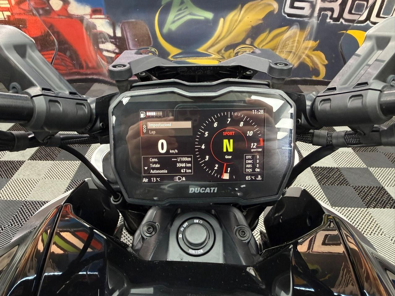 Ducati Diavel V4 (34050)