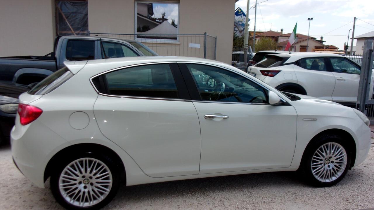 Alfa Romeo Giulietta 1.4 Turbo 120 CV GPL Distinctive