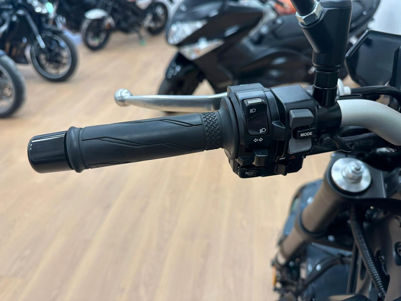 YAMAHA MT09 MT-09 MT 09 / 2023 SOLI 3.500KM GARANZIA 2027