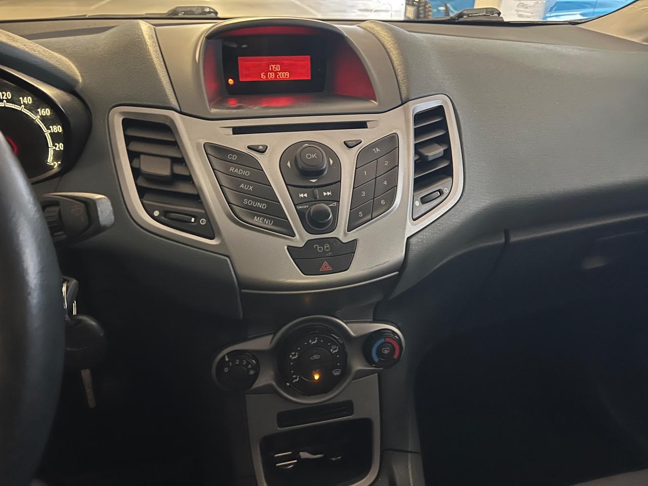 Ford Fiesta 1.4 benzina gpl 97cv euro6 - 2009