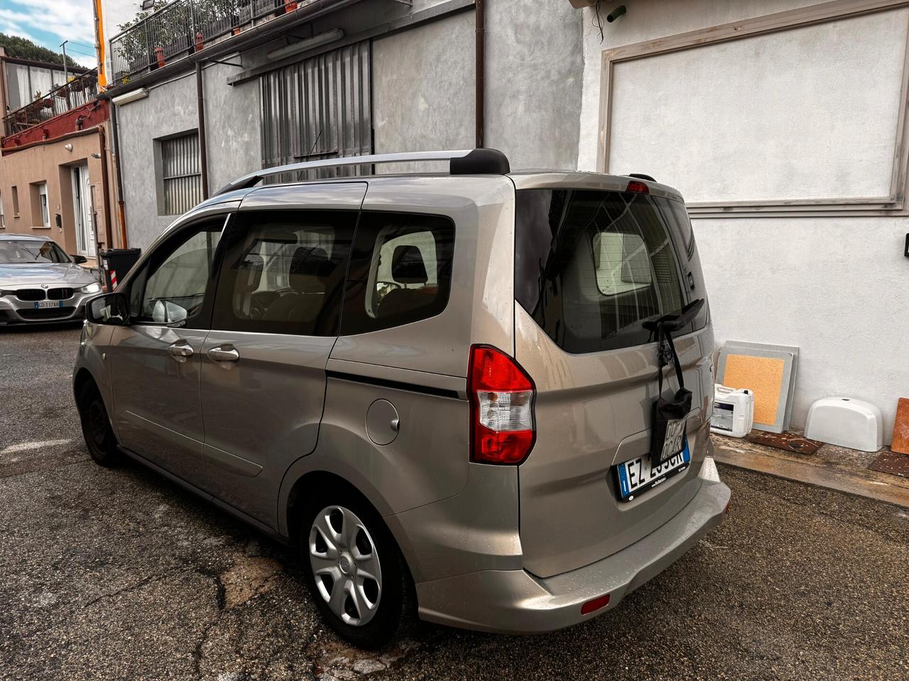 Ford Tourneo Courier 1.0 EcoBoost 100 CV Plus