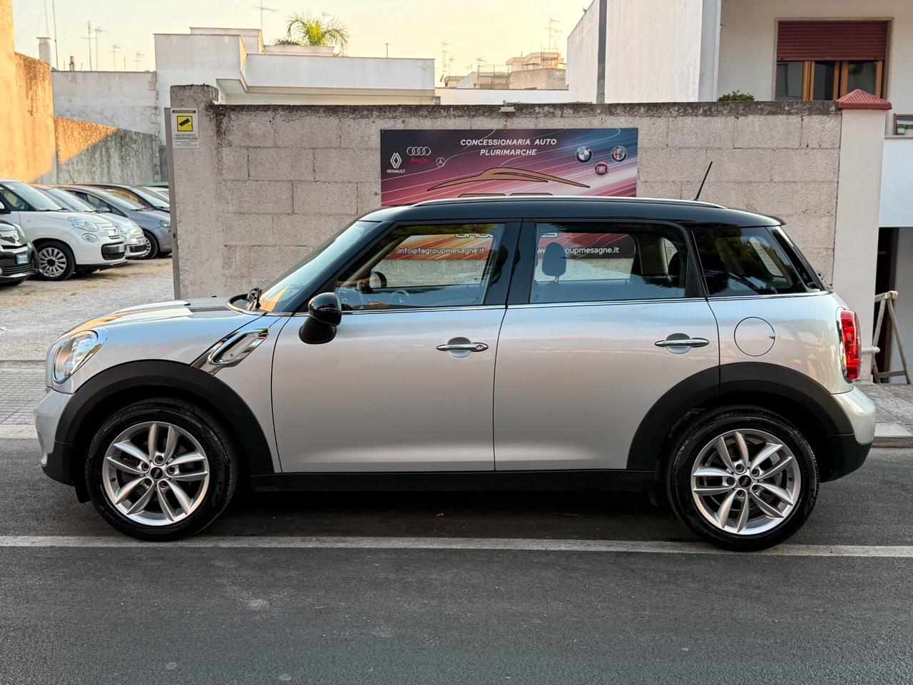 Mini Cooper D 1.6 Countryman *PACK LUCI - 2014