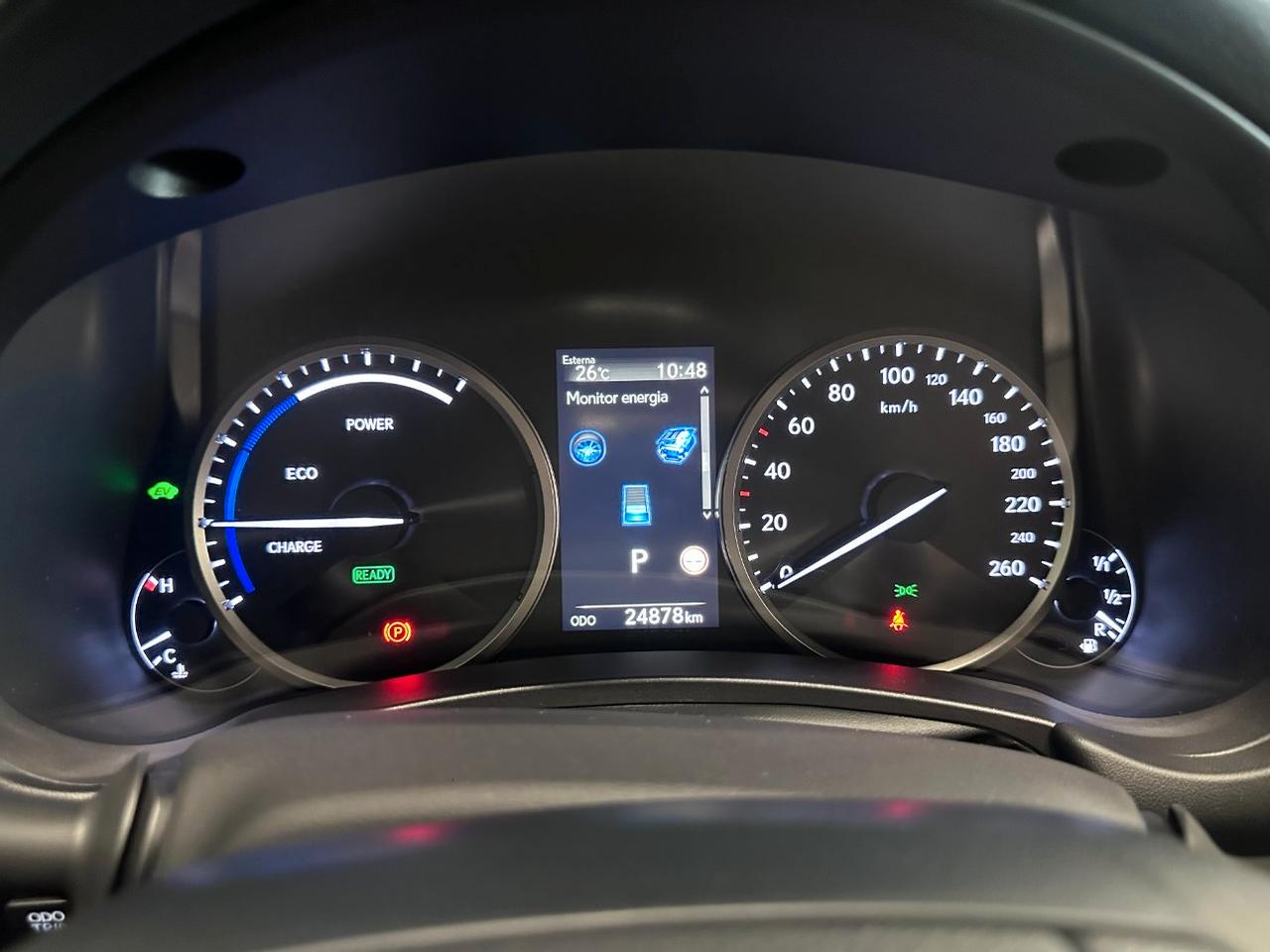 Lexus NX 300h 2.5 Business 2wd cvt