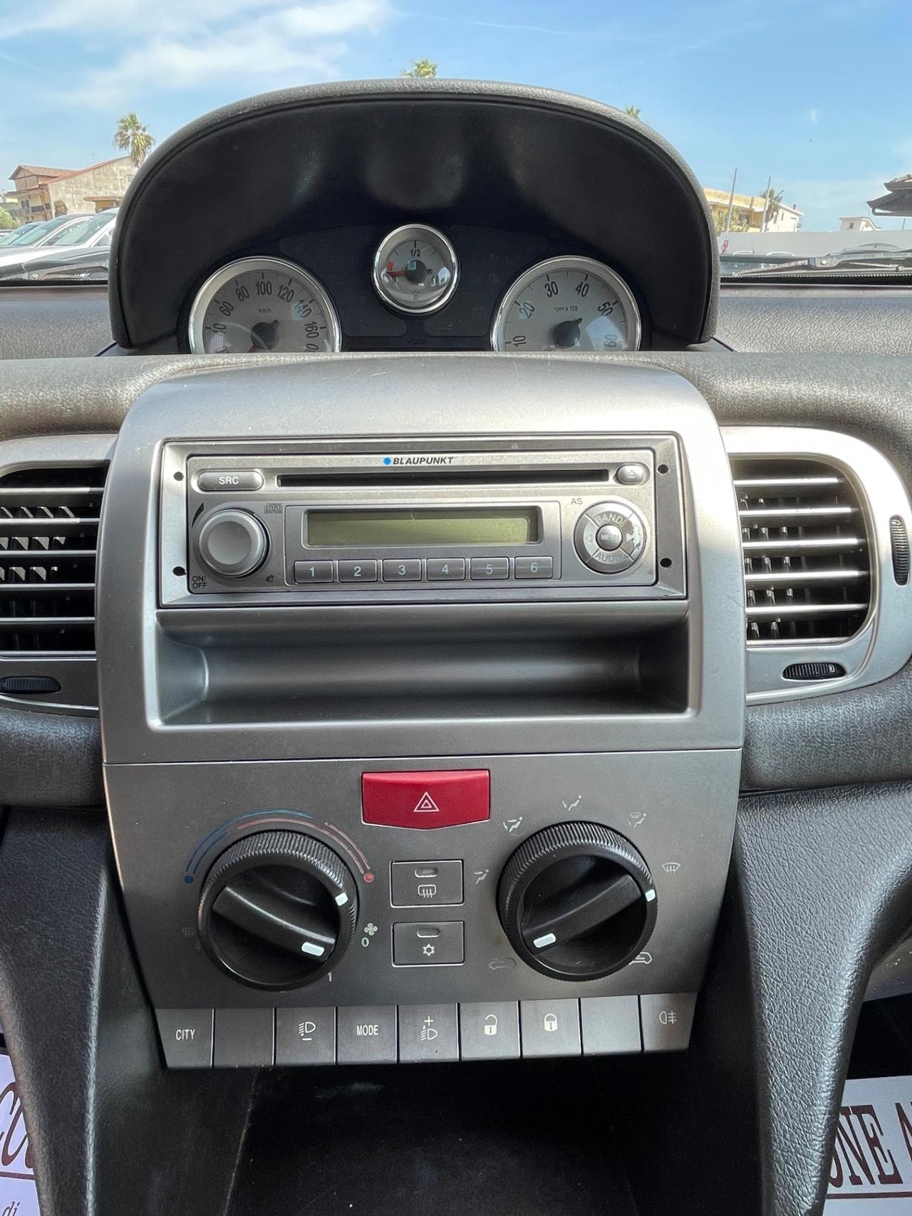 Lancia Ypsilon 1.2 Argento
