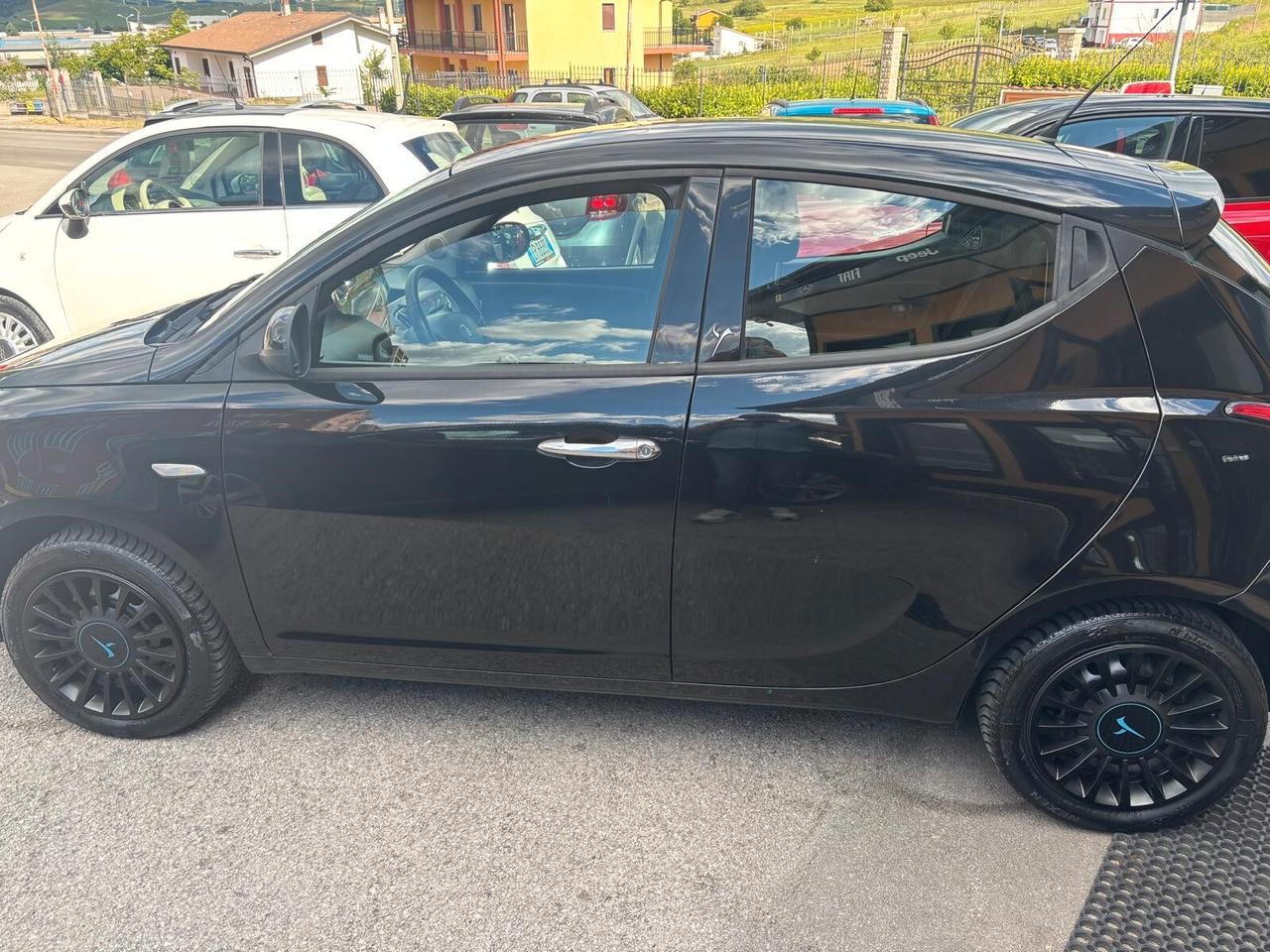 Lancia Ypsilon 1.2 69 CV 5 porte GPL Ecochic Gold