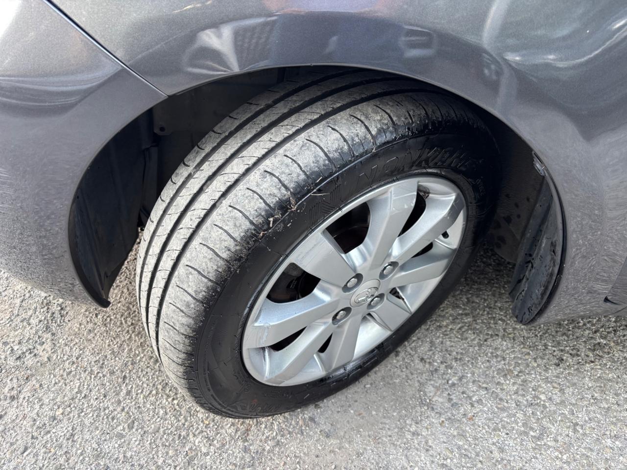 Toyota Yaris 1.4 D-4D 5 porte OK NEOPATENTATI