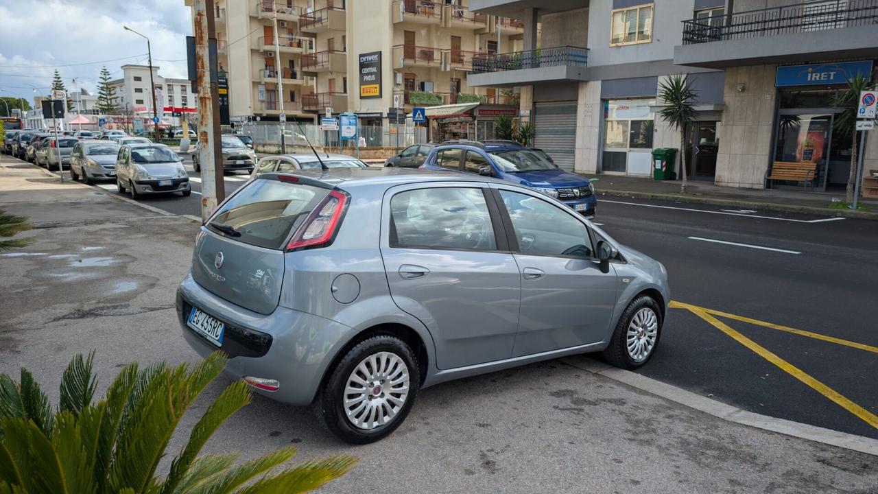 Fiat Grande Punto Grande Punto 1.3 MJT 75 CV 5 porte S&S Actual - ANNO 2011 - NEOPATENTATO