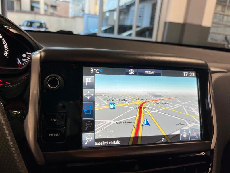 PEUGEOT 208 1.2 VTi Allure