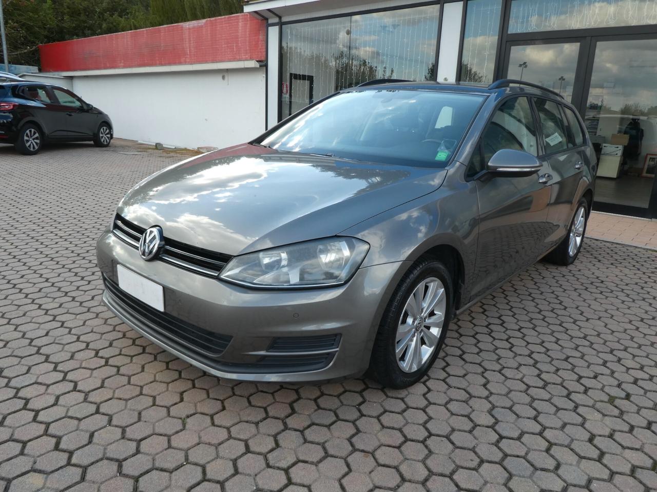 Volkswagen Golf Variant 1.6 TDI 105 CV DSG Comfortline ok neopatentati