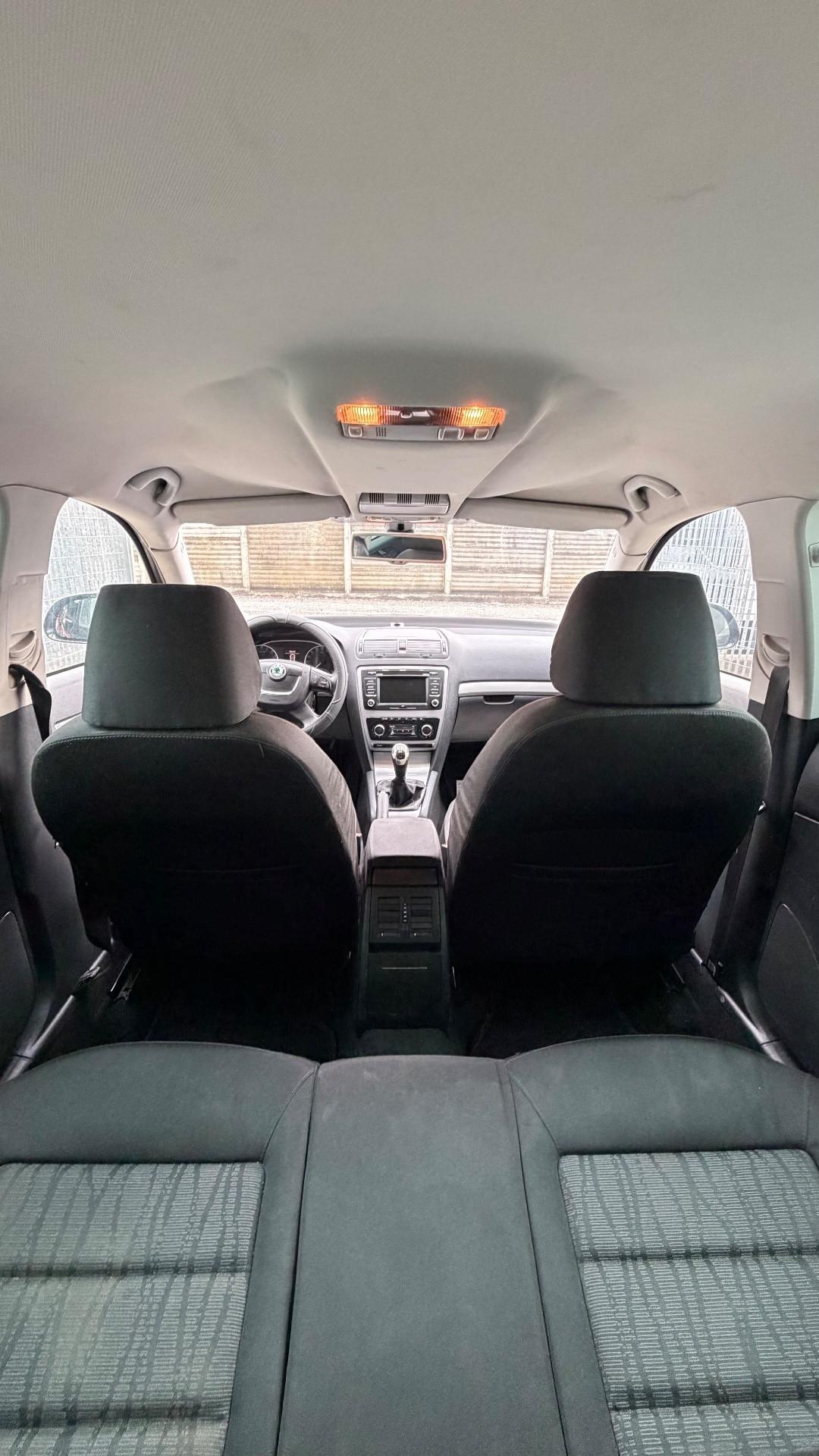 Skoda Octavia 1.6 TDI CR F.AP. Elegance