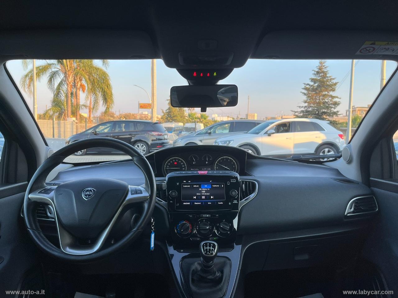 LANCIA Ypsilon 1.0 FireFly 5p.S&S Hybrid Silver Vecchio proprietario privato NO EX NOLEGGIO