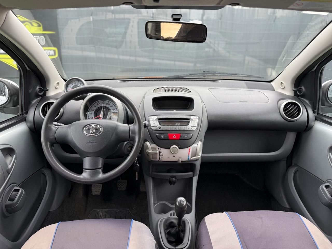 Toyota AYGO 1.0 BENZINA 5 PORTE UNICOPROPRIETARIO