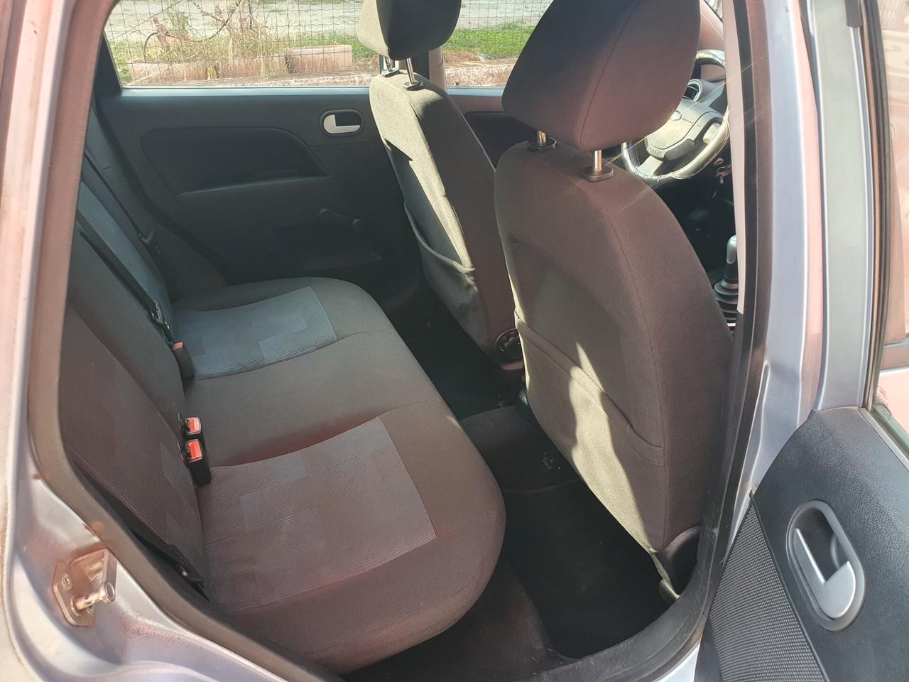 Ford Fiesta 1.4 TDCi 5p. Neopatentati 2006