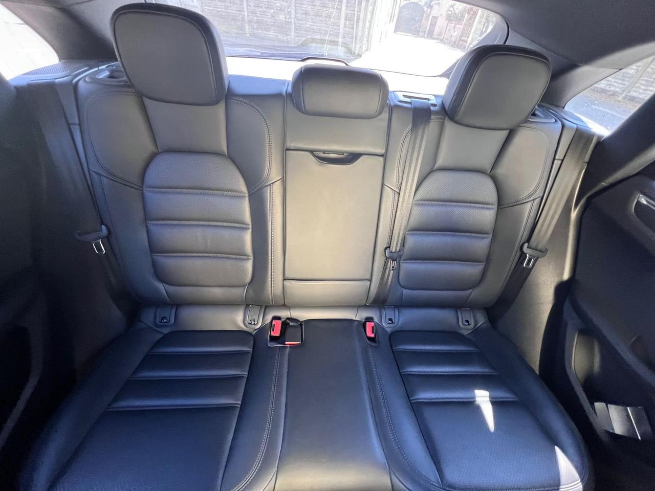 Porsche Macan 2.0 #10291