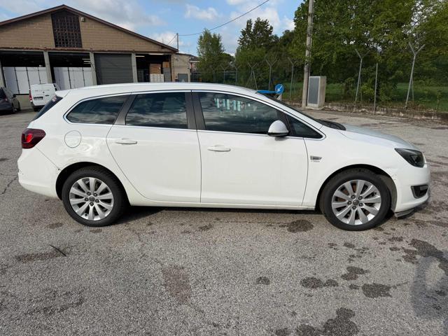 OPEL Astra 1.7 CDTI 110CV Sports Tourer Cosmo Bellissima