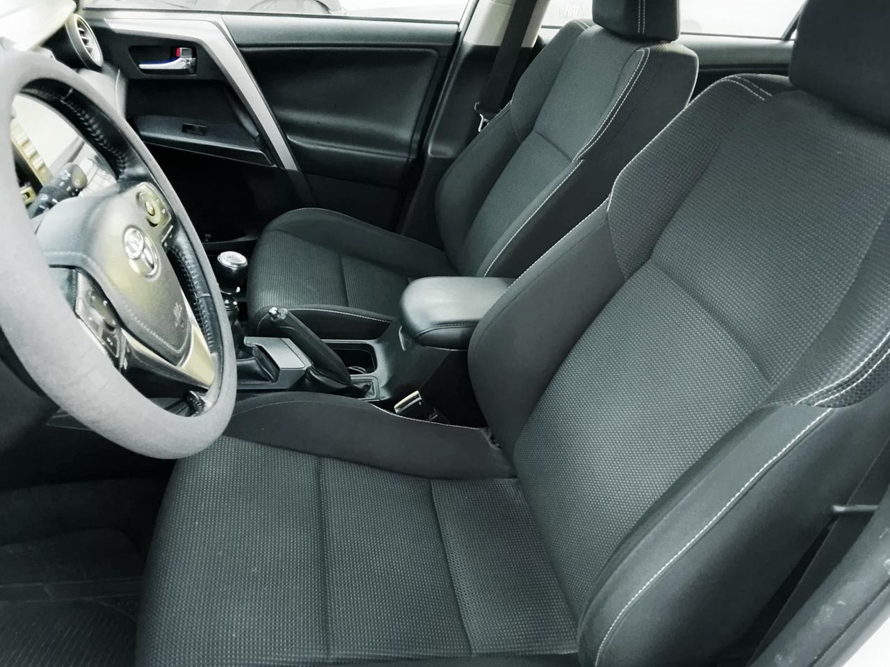 TOYOTA Rav4 IV 2016 - Rav4 2.0 d-4d Exclusive 2wd mt