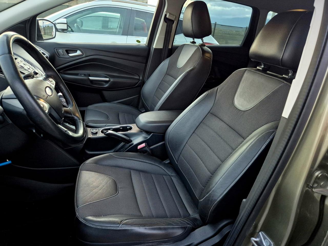 Ford Kuga 2.0 tdci 150 cv S&S 2WD