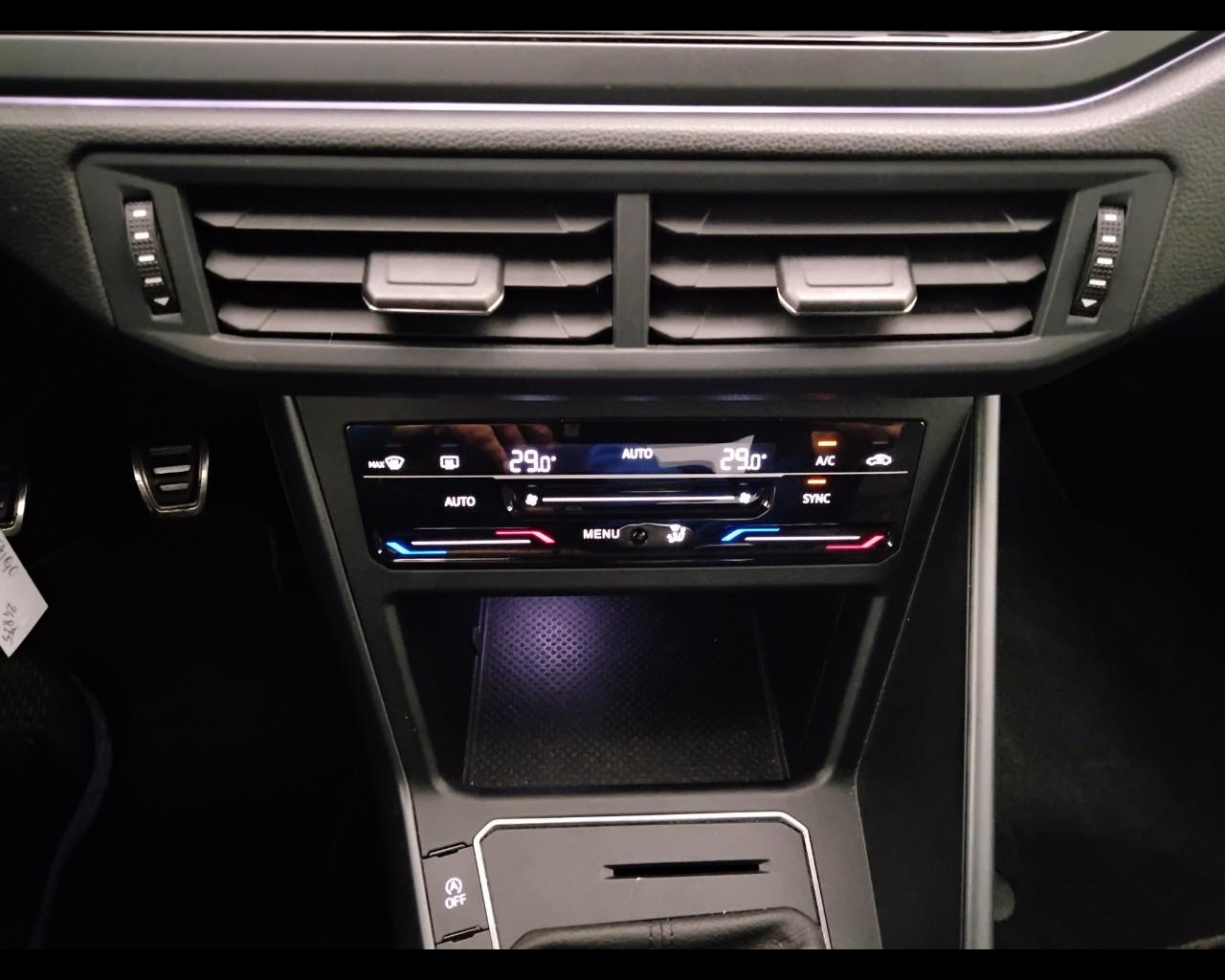 VOLKSWAGEN Taigo - Taigo 1.0 tsi R-Line 115cv