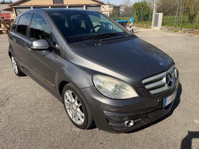 MERCEDES-BENZ B 180 CDI Chrome senza nessun lavoro da fare