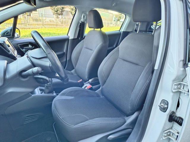 PEUGEOT 208 PureTech 82 5 porte Allure NEOPATENTATI