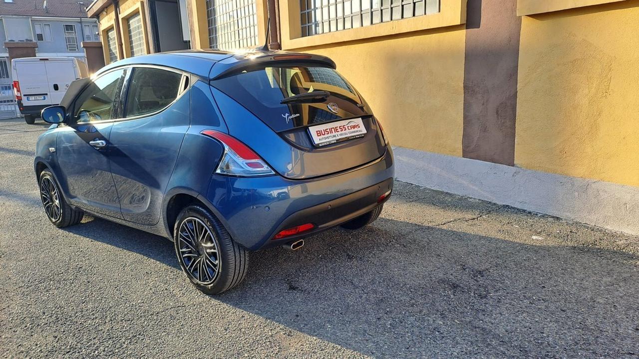 Lancia Ypsilon 1.0 FireFly 5 porte S&S Hybryd Gold KM. 32000 CERTIFICATI - AUTO PER NEOPATENTATI