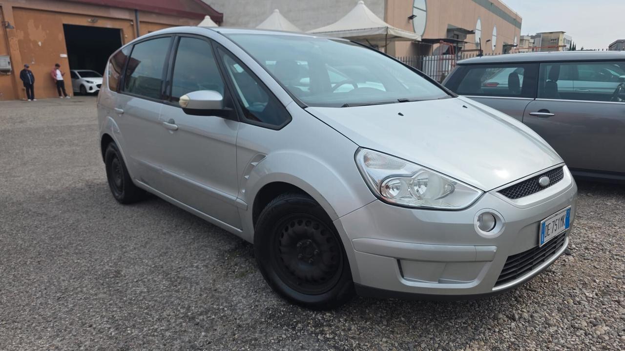 Ford S-Max 2.0 TDCi 140CV Titanium 7 posti
