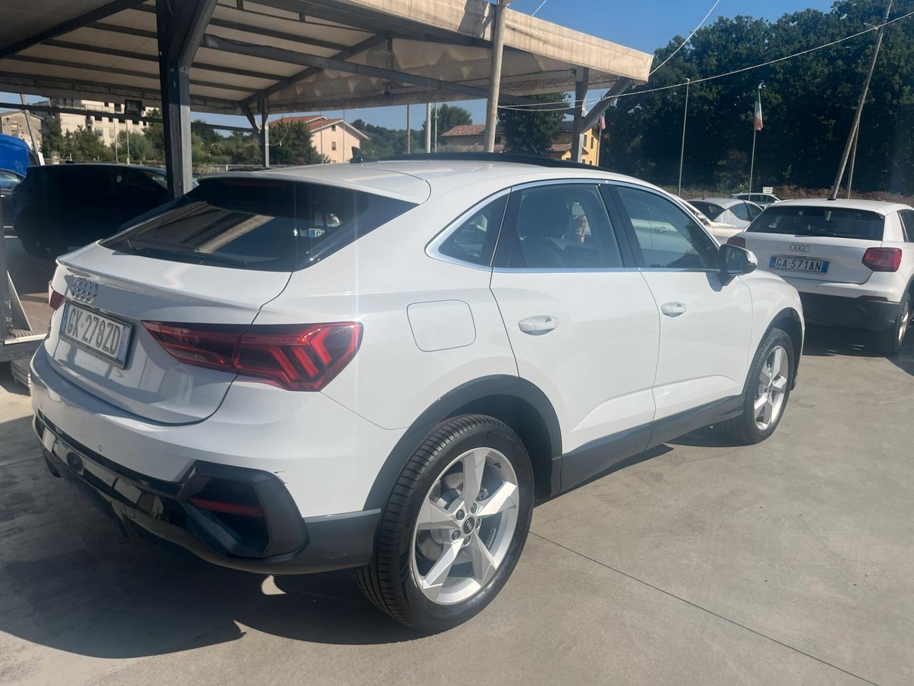 Audi Q3 35 TDI S tronic Business Advanced
