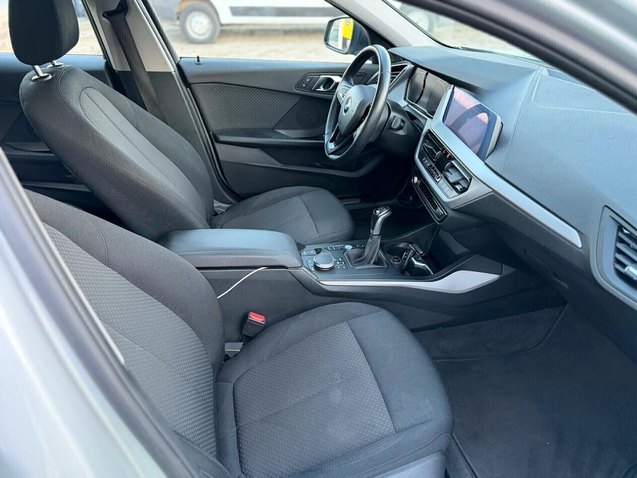 Bmw 116 116d 5p. Advantage