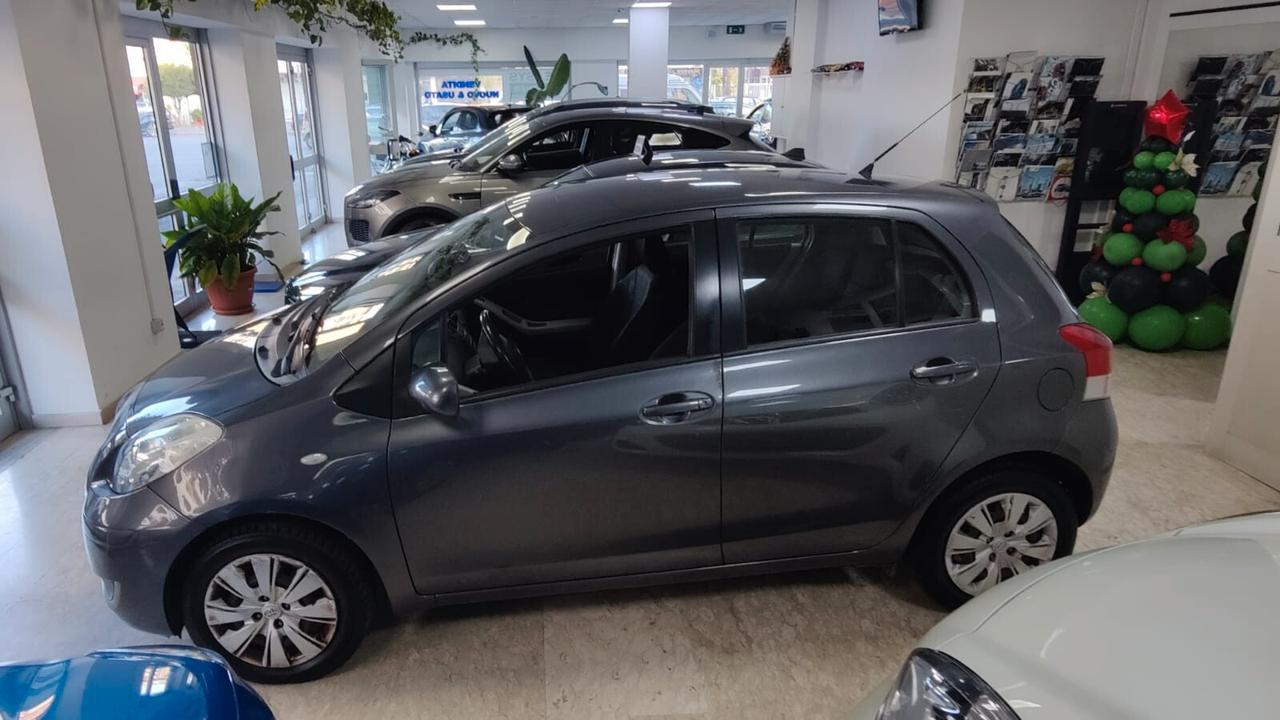Toyota Yaris 1.0 5 Porte