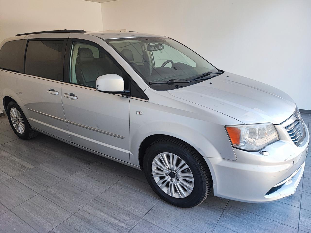 Lancia Voyager 2.8 Turbodiesel Platinum