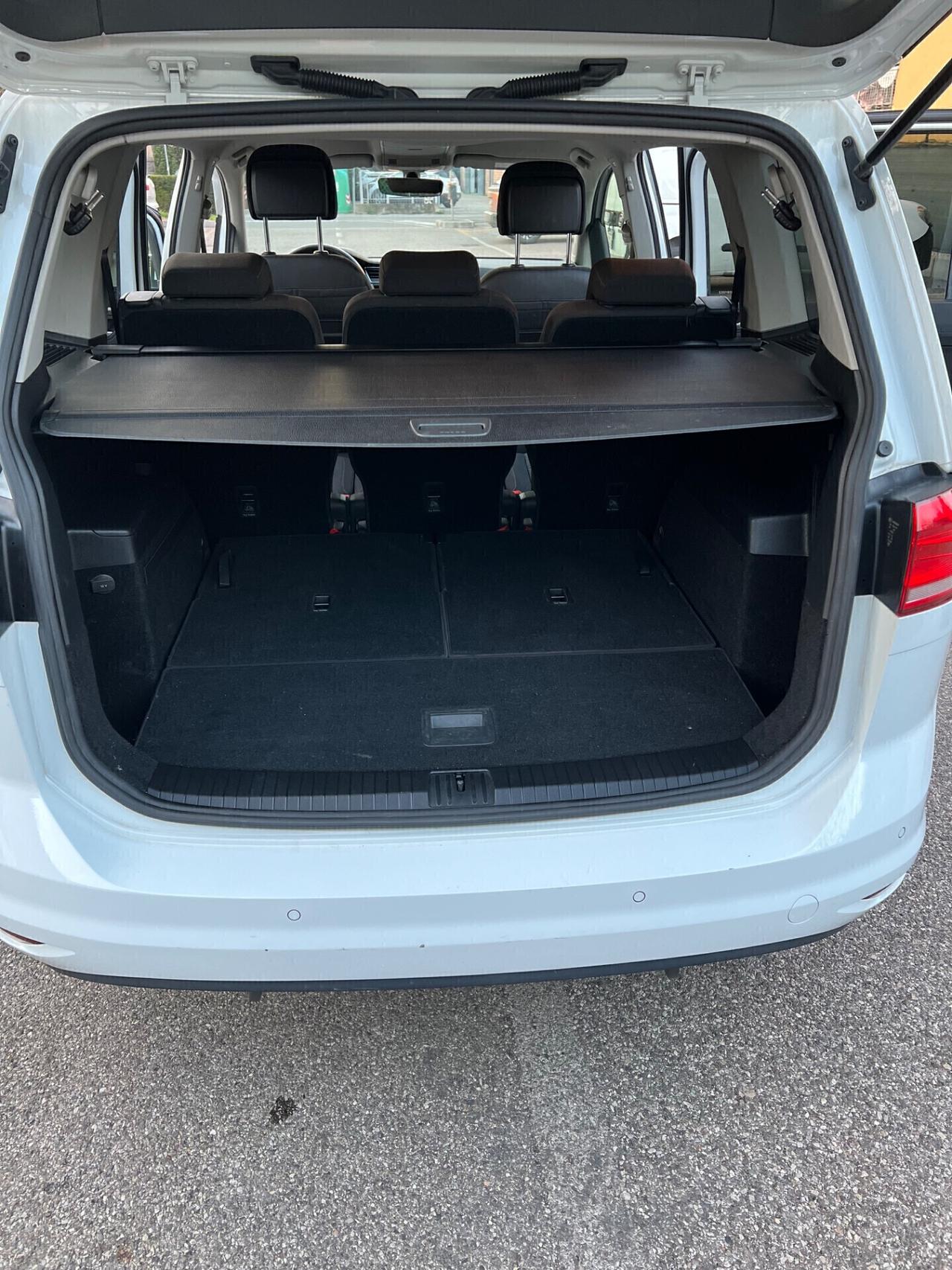 Volkswagen Touran 1.6 TDI 115 CV SCR DSG Business BlueMotion Technology