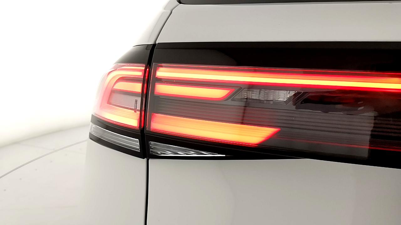 VOLKSWAGEN Taigo - Taigo 1.0 tsi R-Line 110cv