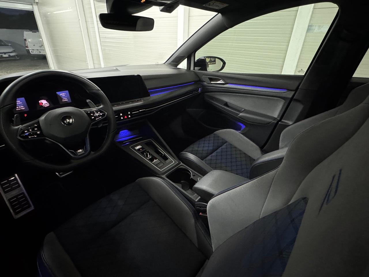 Volkswagen Golf 2.0 TSI DSG 4Motion R