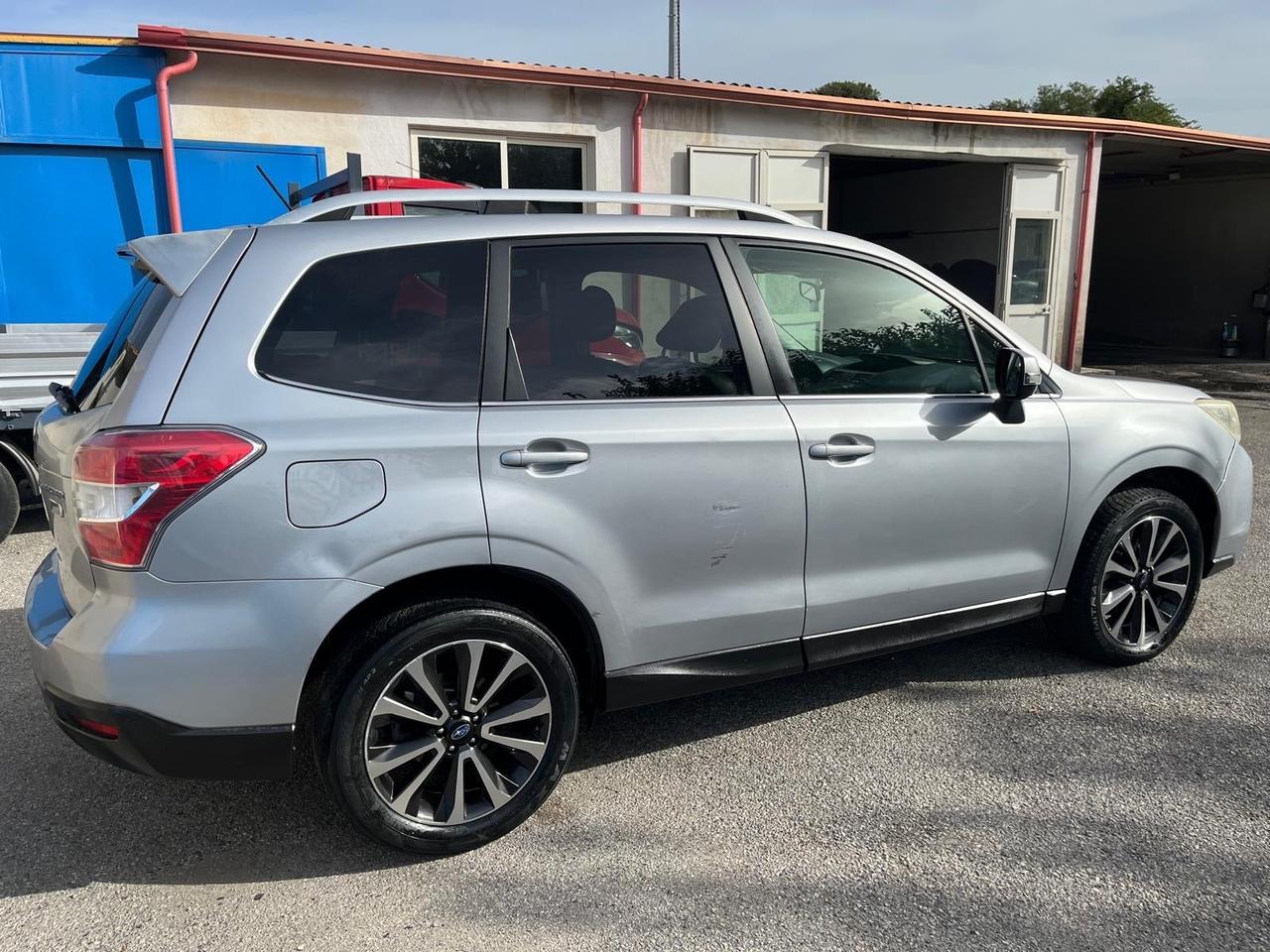 Subaru Forester 4x4 2.0 D-full-2015