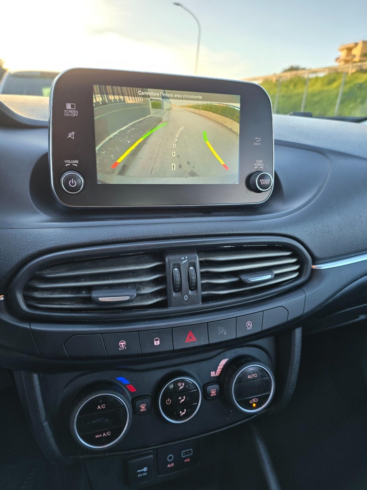 Fiat Tipo 1.6 Mjt S&S SW Lounge